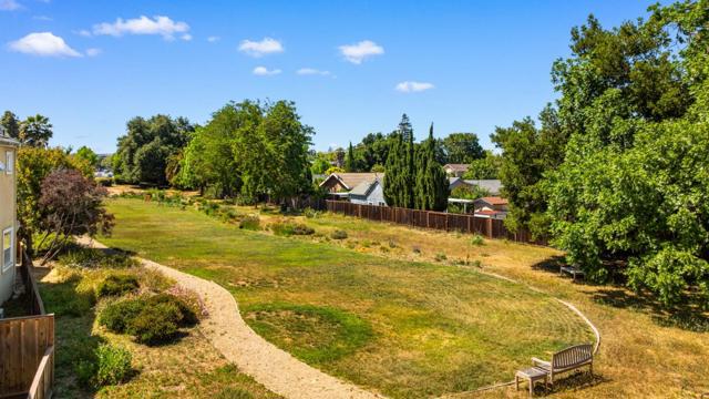 298 S Rengstorff Avenue, Mountain View CA: https://media.crmls.org/mediaz/5f6e756c-5370-4e68-b4ab-9af064bff7b6.jpg