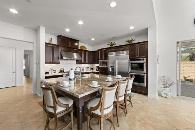 Image 40 of 67 For 80481 Platinum Way