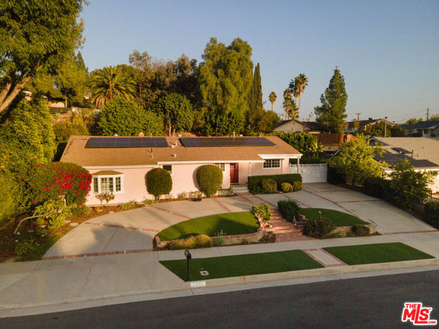 8510 Capistrano Avenue, West Hills CA: https://media.crmls.org/mediaz/5f6f71e2-94a3-47db-a398-991b9c2545ee.jpg