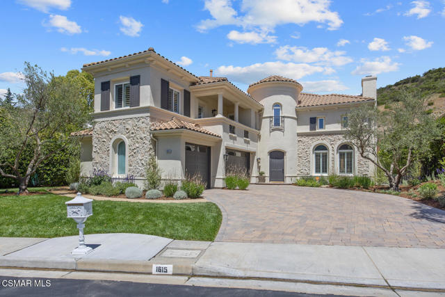 1615 Vista Oaks Way, Westlake Village CA: https://media.crmls.org/mediaz/5f701d9a-12b4-4e24-b256-99bf77b7aef1.jpg