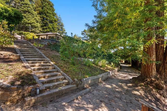 33 Aqua View Drive, Watsonville CA: https://media.crmls.org/mediaz/5f711d3e-5af3-47b2-94c3-0a0664ea533b.jpg