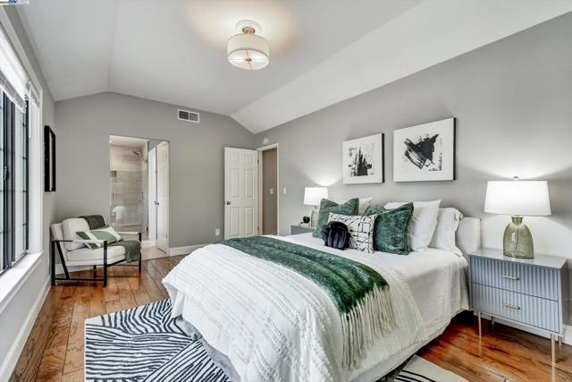 246 Canyon Woods Way, San Ramon CA: https://media.crmls.org/mediaz/5f71e31c-895b-41ab-b519-50cde3216c20.jpg