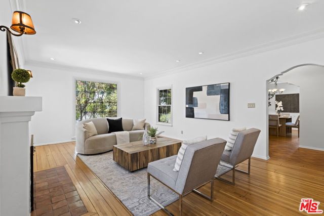 1335 S Sierra Bonita Avenue, Los Angeles CA: https://media.crmls.org/mediaz/5f7272ce-e5ae-46b0-893f-03871b51f232.jpg