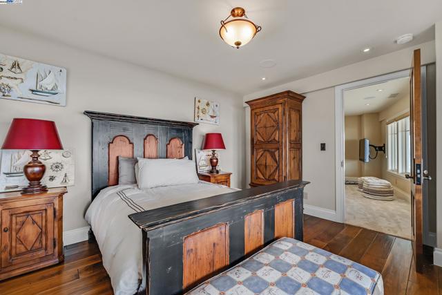 797 Las Olas Dr, Aptos CA: https://media.crmls.org/mediaz/5f72a2e2-8ce5-48b4-94f1-0985679c2e29.jpg