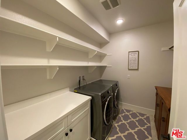18648 Juniper Springs Drive, Canyon Country CA: https://media.crmls.org/mediaz/5f72e899-0054-455c-a457-c9dbe9e0617d.jpg