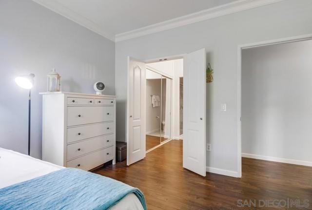 3534 Caminito El Rincon, San Diego CA: https://media.crmls.org/mediaz/5f755170-44bc-4ea9-b1a1-8452d0c8354a.jpg