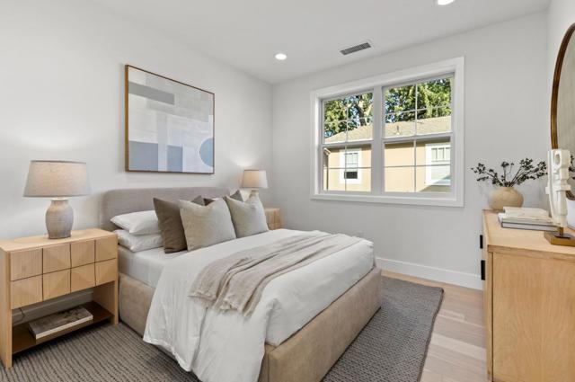 163 Iris Street, Redwood City CA: https://media.crmls.org/mediaz/5f75a7e5-d1a4-419a-b548-c7810c9cac66.jpg