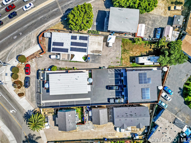 157 59 Natal WAY, Vista CA: https://media.crmls.org/mediaz/5f75c88f-399d-461d-8a38-29cfc1d1da55.jpg