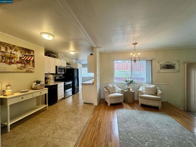 Image 8 of 46 For 2279 Saint George Dr