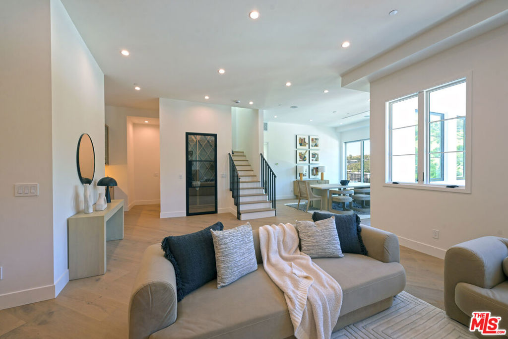 MLS #26860655 image #13