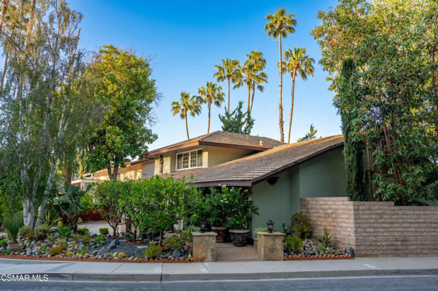 1694 Margate Place, Westlake Village CA: https://media.crmls.org/mediaz/5f77d3d3-0d54-476e-8e9d-ca9cae3922b2.jpg