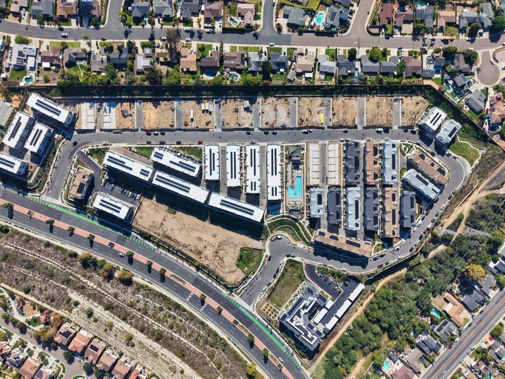 2586 Delphinium Lane - photo 12