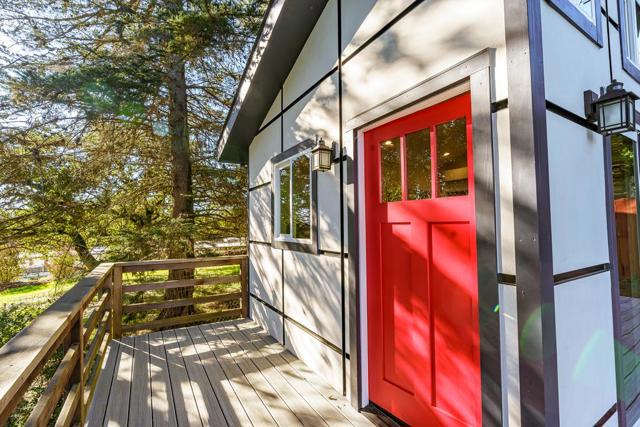 831 Calabasas Road, Watsonville CA: https://media.crmls.org/mediaz/5f79327f-d675-4868-8252-dd189e90e397.jpg