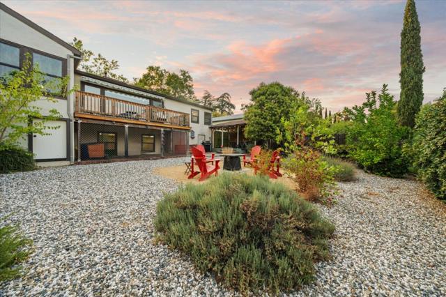 1901 Chestnut Street, Redding CA: https://media.crmls.org/mediaz/5f79de82-da08-4428-b65b-ebf0039048dd.jpg