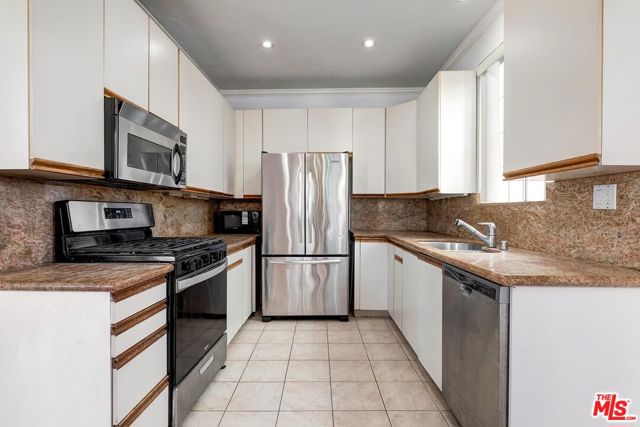 Drew Fenton | 1169 Wellesley Avenue Los Angeles CA | MLS: 7458312 Drew Fenton | 1169 Wellesley Avenue Los Angeles CA | MLS: 7458312