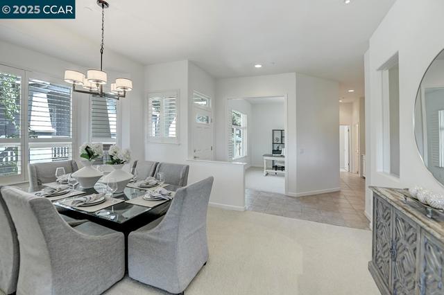 2916 Saklan Indian Dr, Walnut Creek CA: https://media.crmls.org/mediaz/5f7ae185-7fb2-4462-addd-783069389b69.jpg