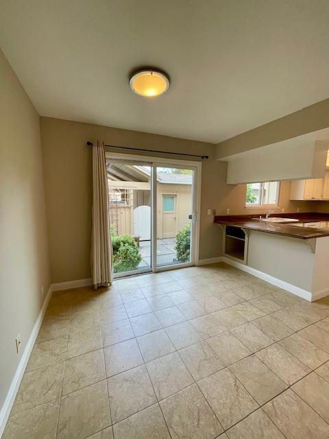 3 Comstock Queen Court, Mountain View CA: https://media.crmls.org/mediaz/5f7c1612-ba9b-4f0f-b57a-9f0df2b35f5f.jpg