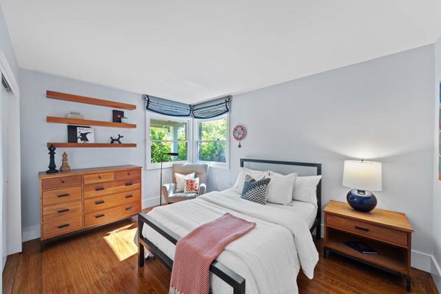 1634 Hollingsworth Drive, Mountain View CA: https://media.crmls.org/mediaz/5f7cd60c-62ca-4830-8803-6bfc5875d8b9.jpg