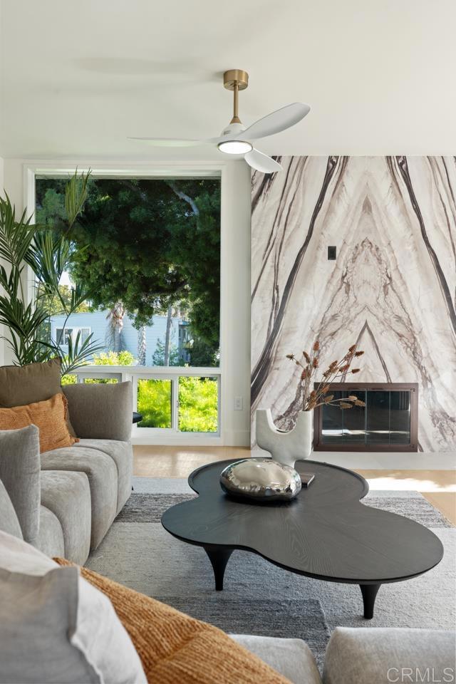 Detail Gallery Image 12 of 61 For 408 Bonair Street, La Jolla,  CA 92037 - 3 Beds | 2 Baths