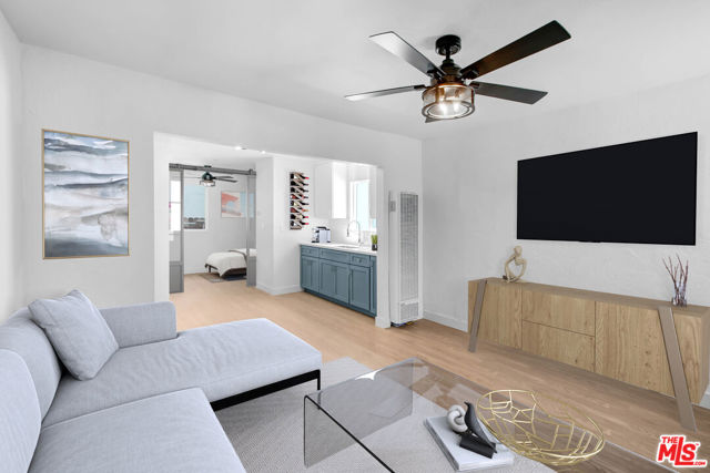 5926 S Hoover Street, Los Angeles CA: https://media.crmls.org/mediaz/5f7e0e33-de06-42e6-93f0-366ee3905a3f.jpg