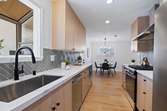 4501 Alice Way, Union City CA: https://media.crmls.org/mediaz/5f7e222d-5833-4410-91be-88b73350be98.jpg