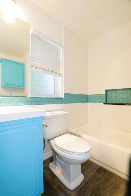 14685 Oka, Los Gatos CA: https://media.crmls.org/mediaz/5f7e313b-6f0a-45d1-b83b-9927d67d5252.jpg