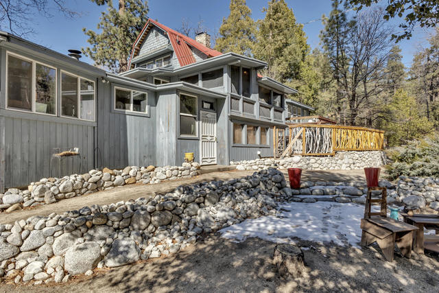 25585 Alderwood St Street, Idyllwild CA: https://media.crmls.org/mediaz/5f7ff750-e7ce-458d-99f4-52d9f743d70f.jpg