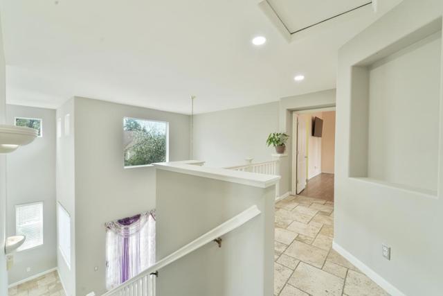 1800 W Graf Road, Hollister CA: https://media.crmls.org/mediaz/5f802180-fbbb-4e82-97e9-70f2614eaa4d.jpg