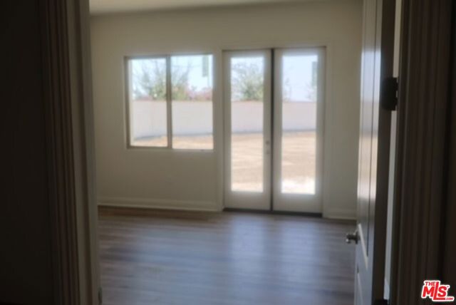 3719 Pathway Court, Bakersfield CA: https://media.crmls.org/mediaz/5f805e8e-45ba-46b0-863a-aafcae2b3f33.jpg