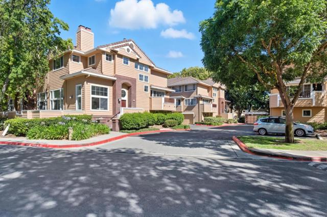 553 Mill River Lane, San Jose CA: https://media.crmls.org/mediaz/5f81027c-c344-4e4f-8799-745352927118.jpg