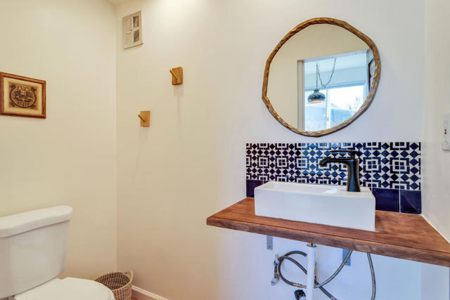 Image 40 of 83 For 59800 Onaga Trail