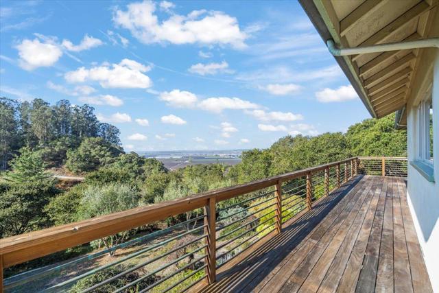 1175 Eagle Hill Road, Royal Oaks CA: https://media.crmls.org/mediaz/5f82c423-fcc1-4b79-81be-75701d6b22bc.jpg