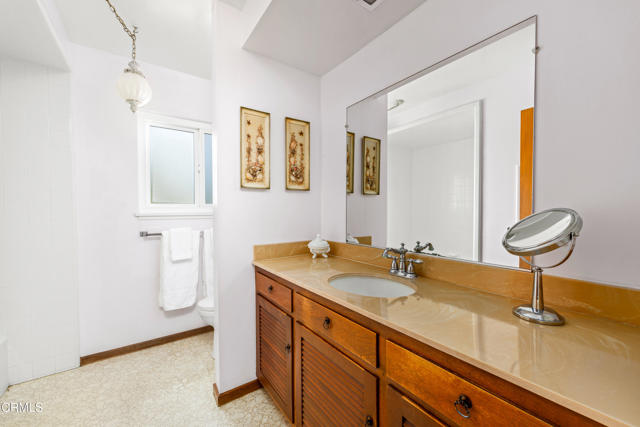 Detail Gallery Image 14 of 35 For 2465 Grand Ave, Los Olivos,  CA 93441 - 4 Beds | 2 Baths