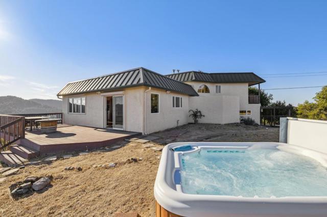 16999 Mcgill Road, Saratoga CA: https://media.crmls.org/mediaz/5f84f068-cf2f-412f-81d6-1bf0a2989b68.jpg