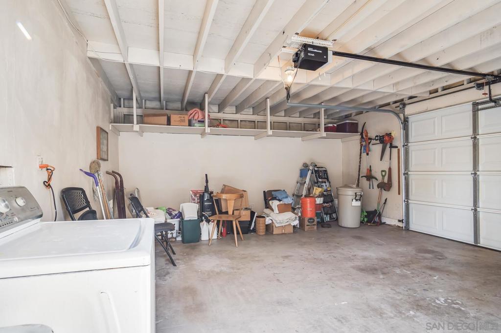 5040 Raymond Place - photo 19