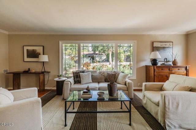 Detail Gallery Image 6 of 45 For 1300 Meadowbrook Rd, Altadena,  CA 91001 - 3 Beds | 2 Baths