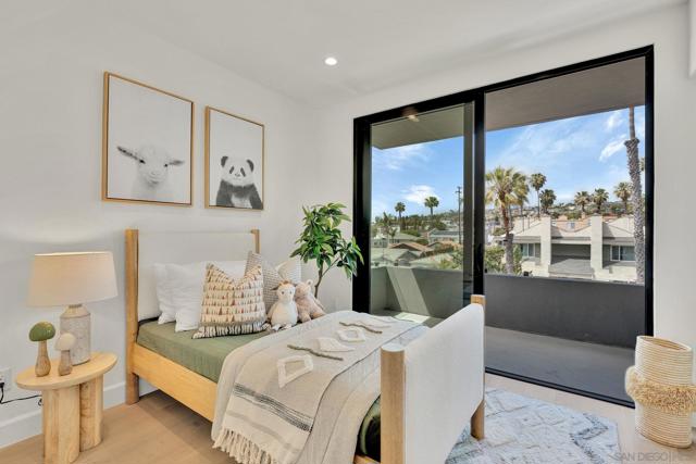 Image 25 of 32 For 1073 Opal Street