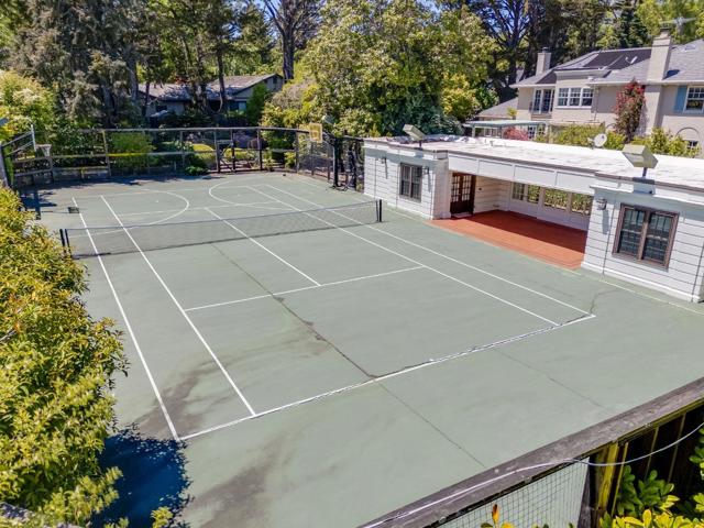 Image 115 of 133 For 2181 Parkside Avenue