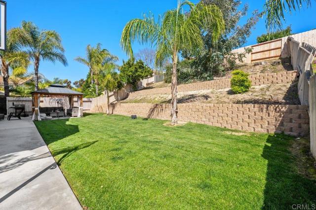 509 Windy Way, Chula Vista CA: https://media.crmls.org/mediaz/5f884d9f-568a-4a5e-bcf5-dc65284dac6b.jpg