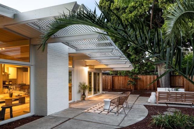 428 E Charleston Road, Palo Alto CA: https://media.crmls.org/mediaz/5f88505d-a8a2-4691-8580-3d507add2edd.jpg