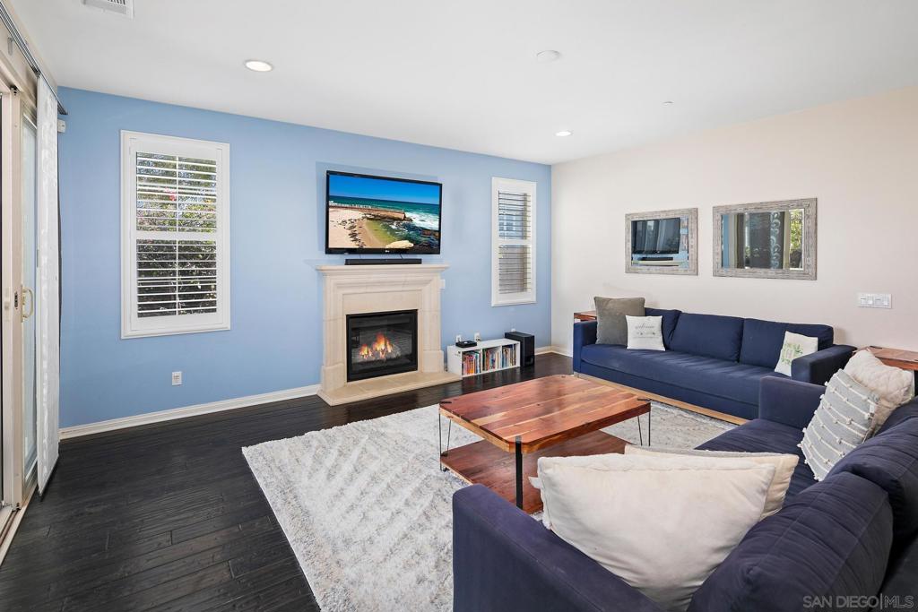 MLS #250042618SD image #12