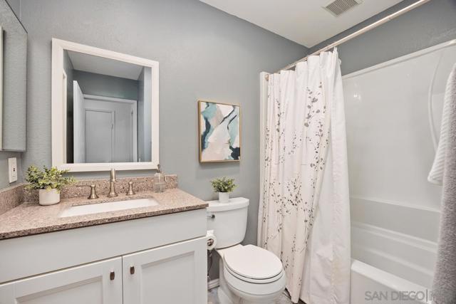 12753 Caminito Cancion, San Diego CA: https://media.crmls.org/mediaz/5f8ac1ce-d9b3-4a6c-891c-e2336625c7e4.jpg