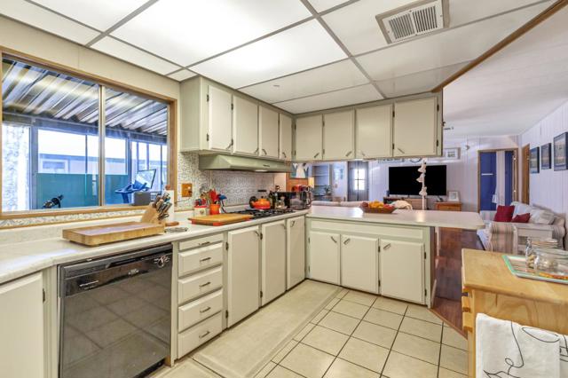 690 Persian Drive, Sunnyvale CA: https://media.crmls.org/mediaz/5f8ad834-8e06-46a0-b747-139421203d5c.jpg