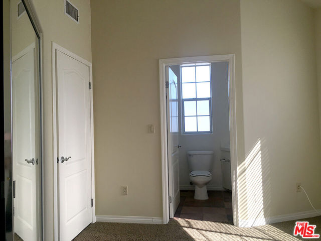 5820 David Avenue, Los Angeles CA: https://media.crmls.org/mediaz/5f8b33f1-cacb-4cb5-bf2d-5976bf6682ef.jpg