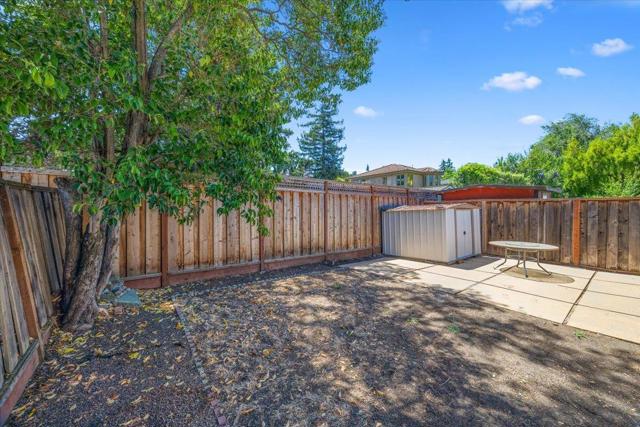 440 Rutherford Avenue, Redwood City CA: https://media.crmls.org/mediaz/5f8be868-c61c-4d95-9c13-5a8871ba0914.jpg