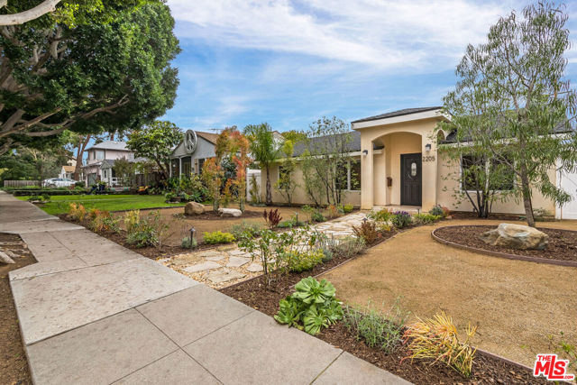 2205 Hill Street photo 2