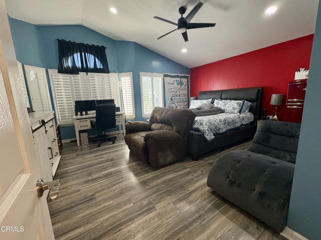 Detail Gallery Image 16 of 28 For 1940 Kensington Ln, Oxnard,  CA 93030 - 4 Beds | 4 Baths