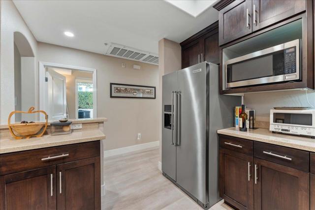 912 Campisi Way, Campbell CA: https://media.crmls.org/mediaz/5f8d00e9-dabb-42ed-bf4c-b43a996610bb.jpg