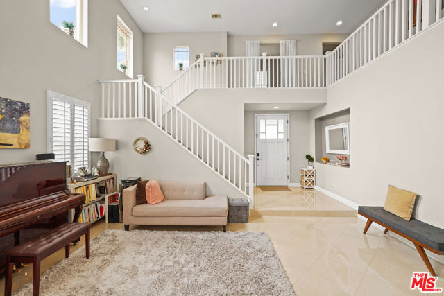 26505 Thackery Lane, Stevenson Ranch CA: https://media.crmls.org/mediaz/5f8e6240-cabd-4b5b-a83a-aa36f423c8ff.jpg