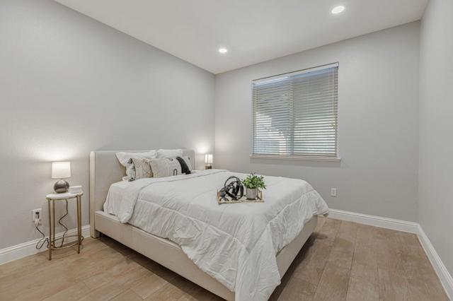 9565 Grande Drive, Gilroy CA: https://media.crmls.org/mediaz/5f900bc9-32ef-4597-b98f-d55a78d5d245.jpg
